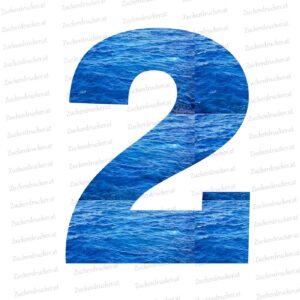 Nummer 2 mit Meerwasser als Hintergrund
